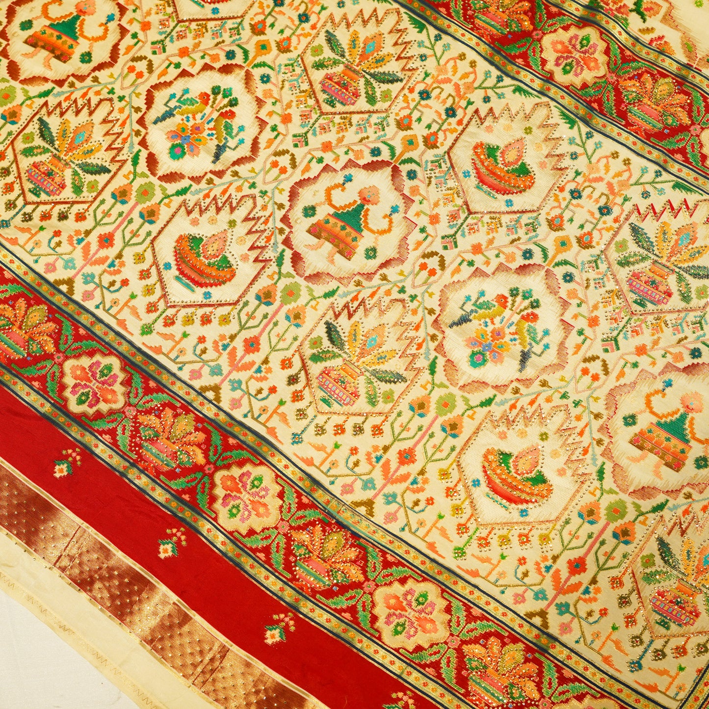Elegant Ivory Silk Saree