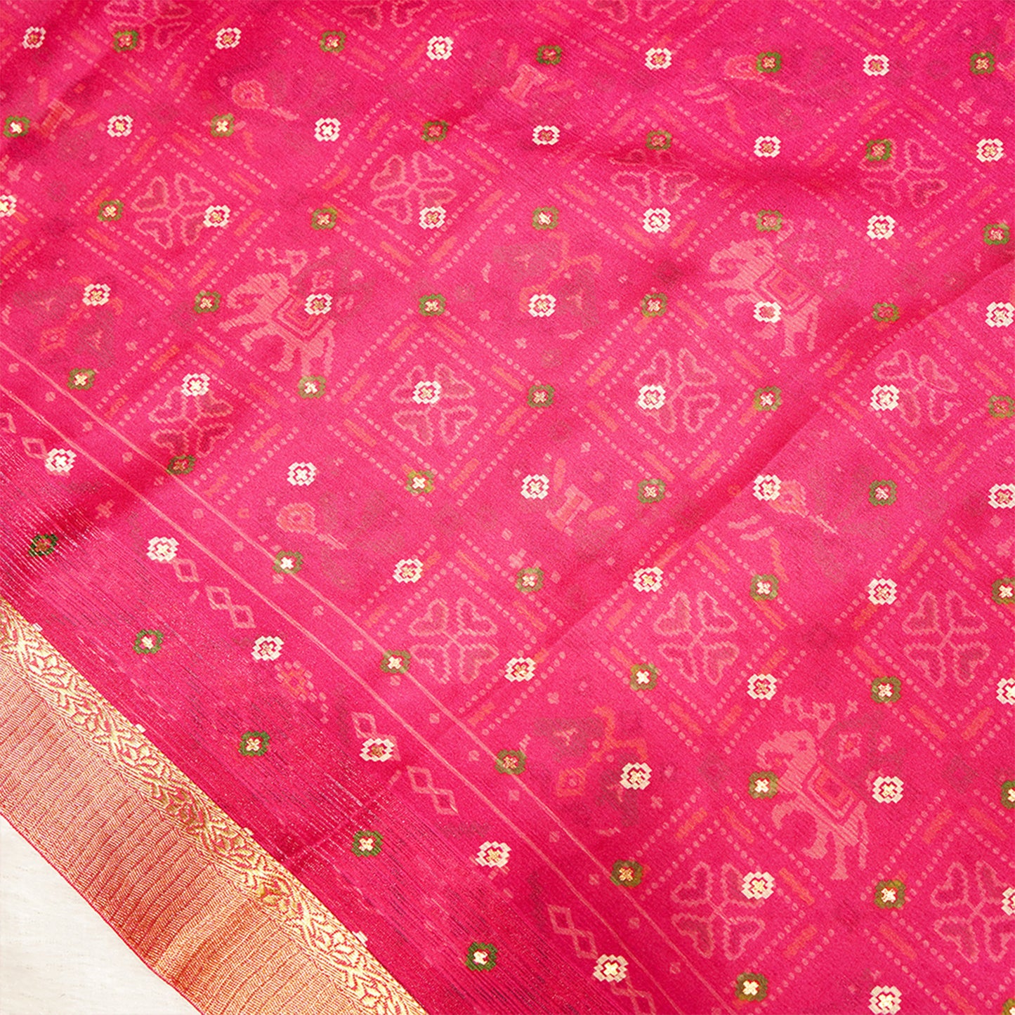 Chiffon crepe saree in Maroon Ghatchola design